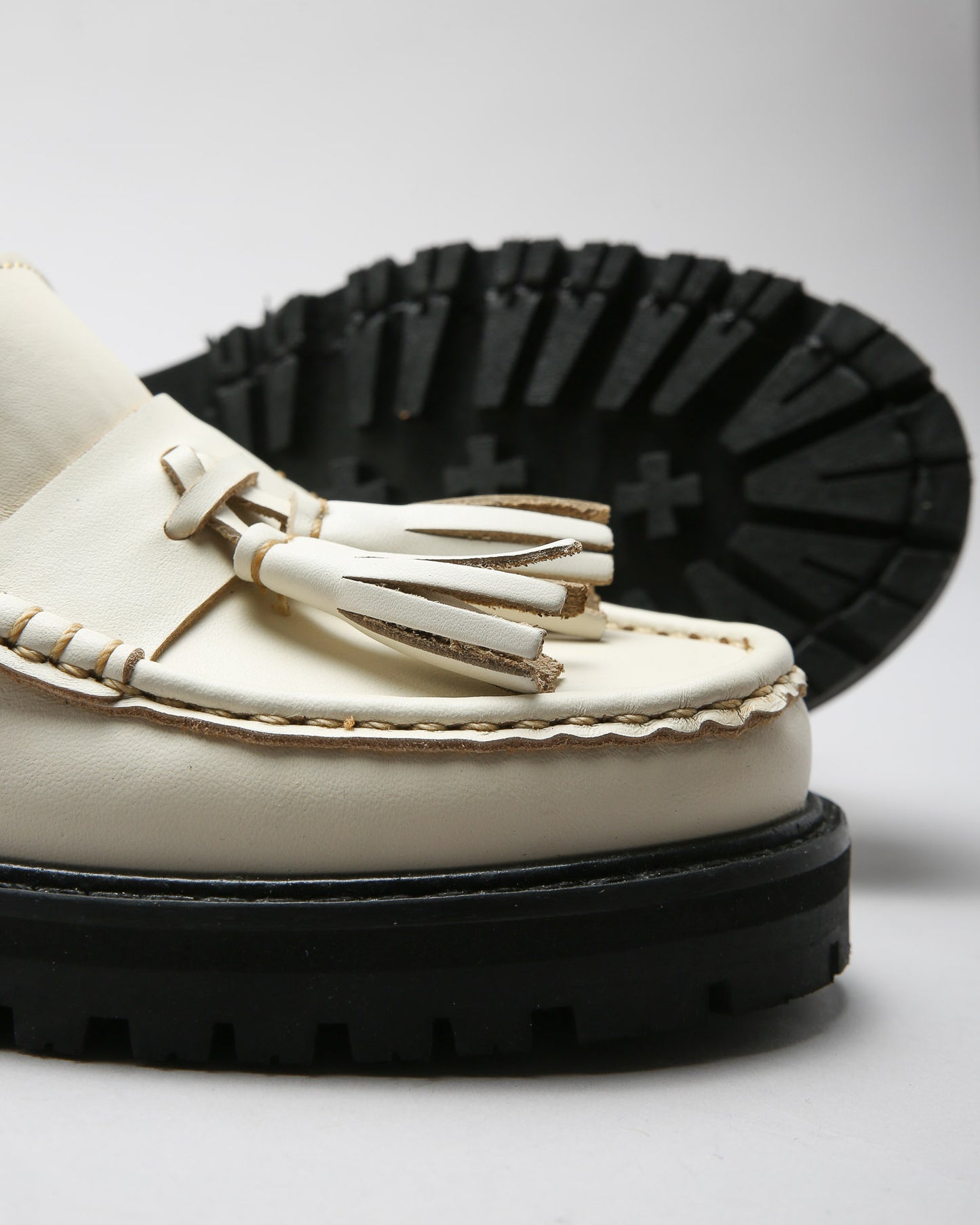 Mocasín con Vincha Marfil