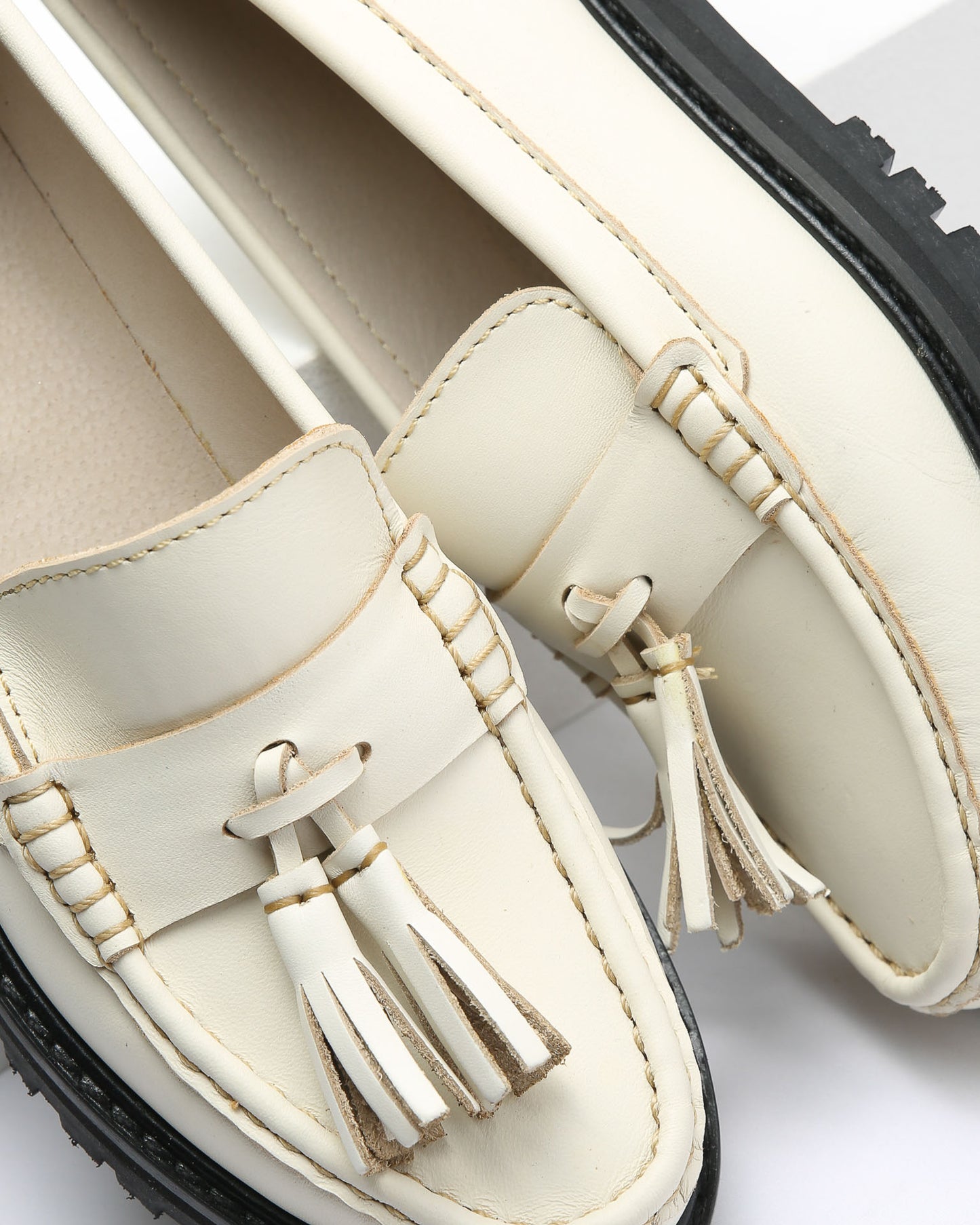 Mocasín con Vincha Marfil
