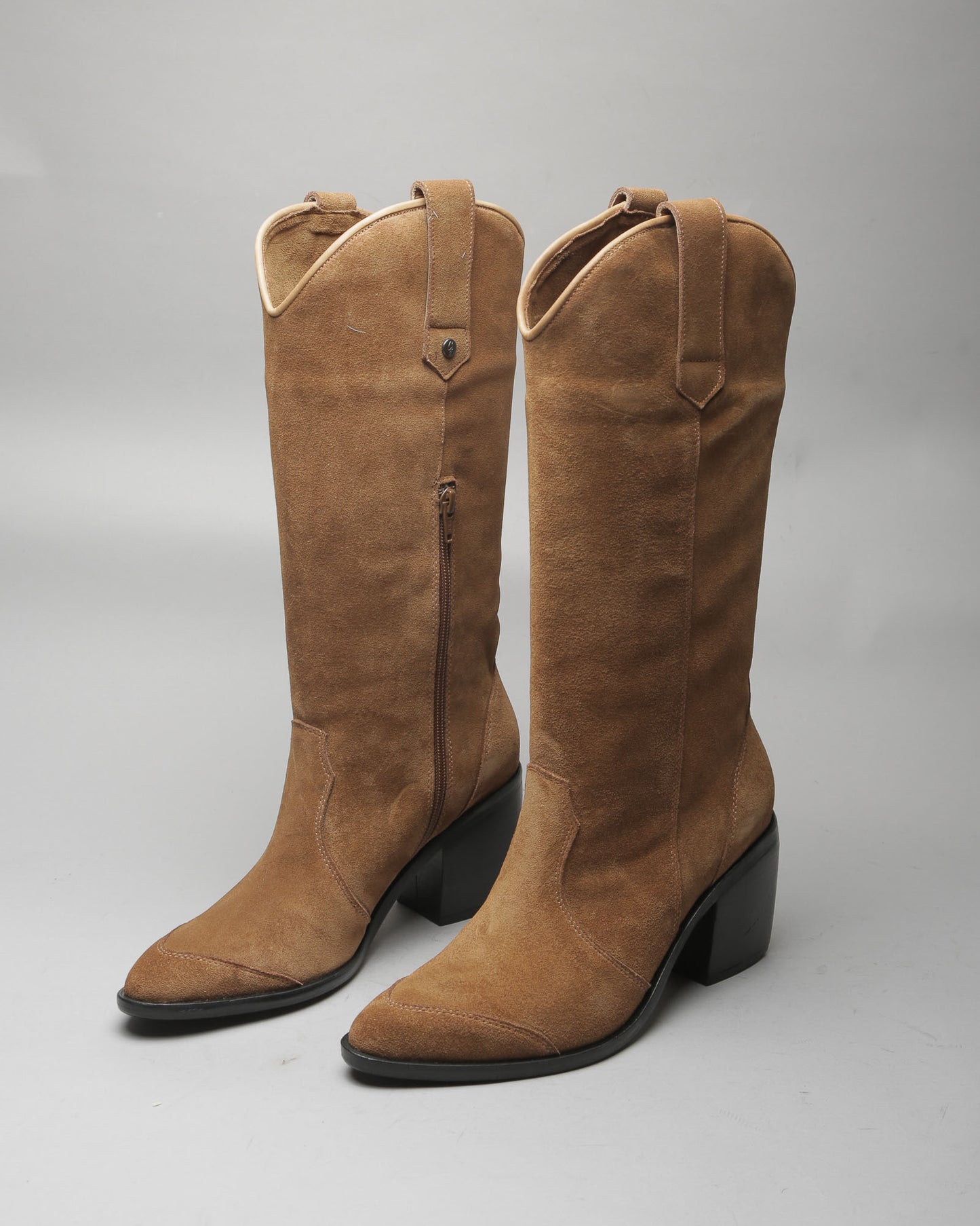 Bota Greta Gamuza Suela