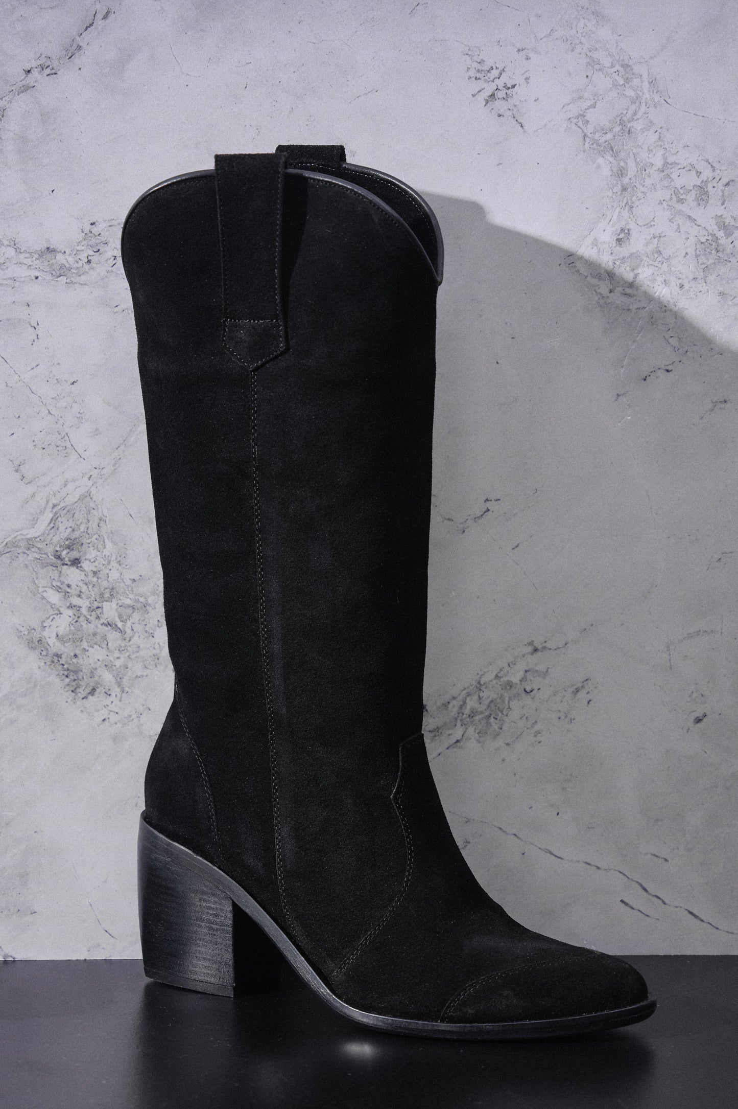 Bota Greta Gamuza Negro