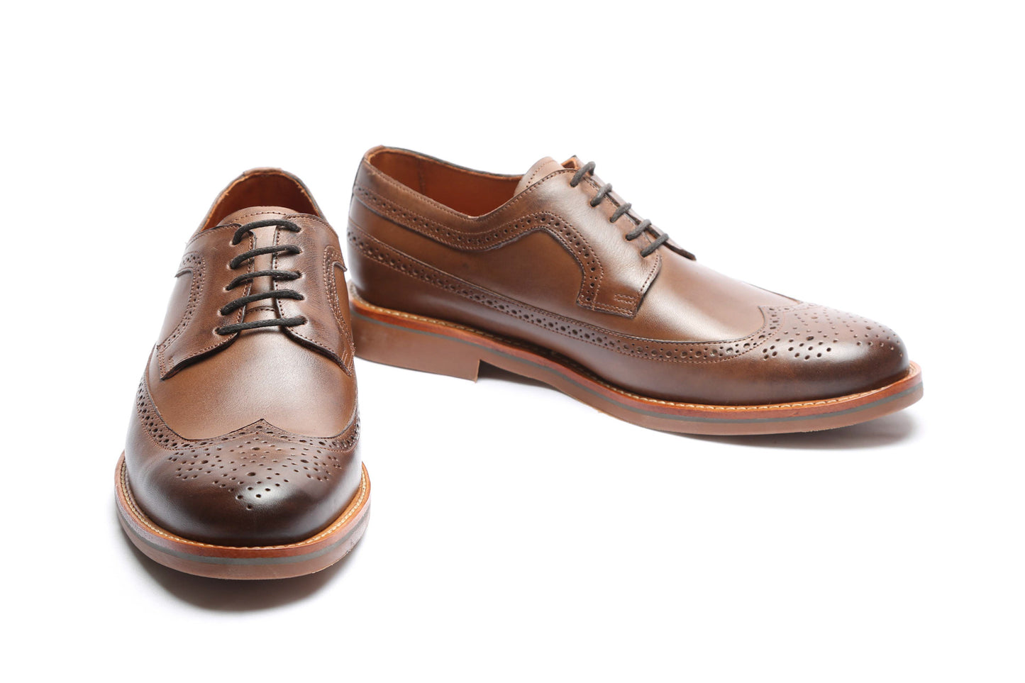 Zapato Picado con Goma Marrón