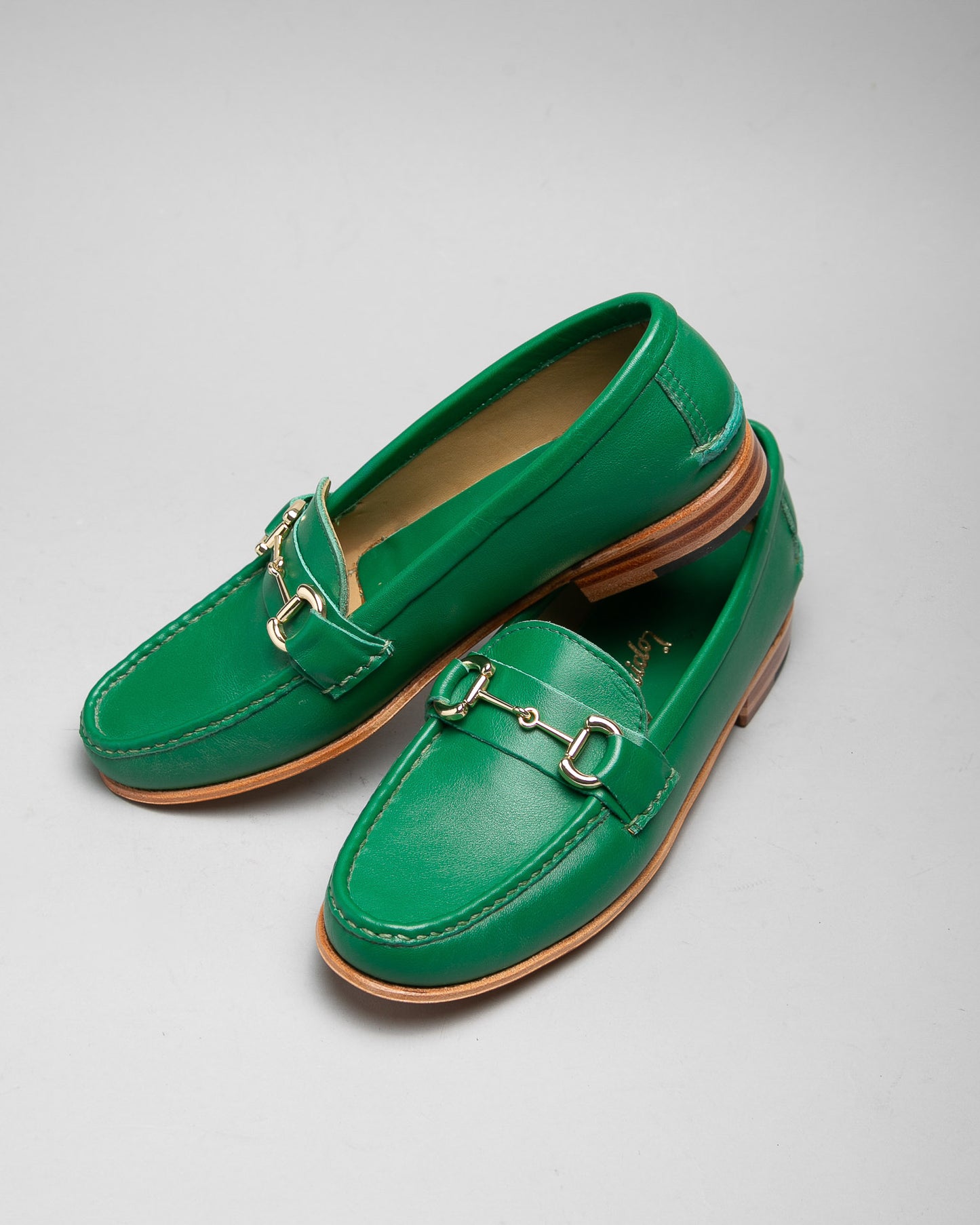 Mocasín 5324 con Herraje Verde