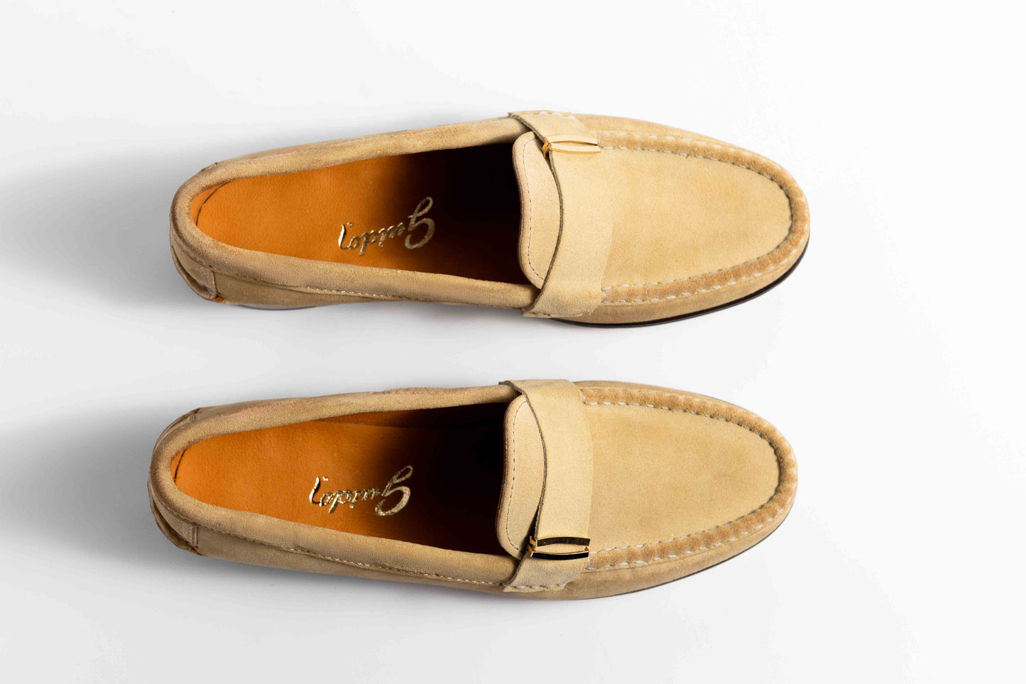 𝗣𝗥𝗘𝗩𝗘𝗡𝗧𝗔 - Mocasín Simple Suela 5333 Matcha
