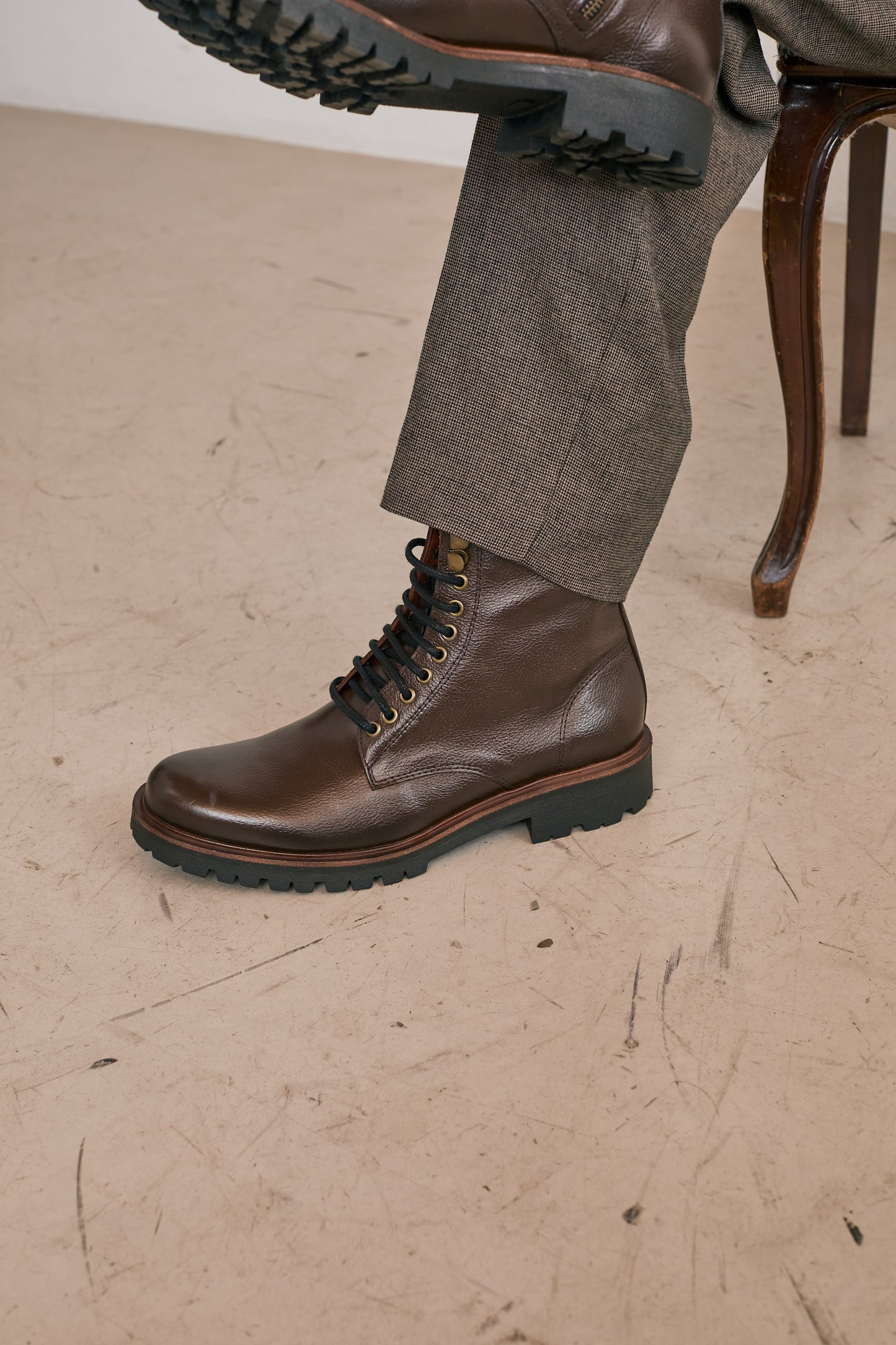 Bota Logan Marrón