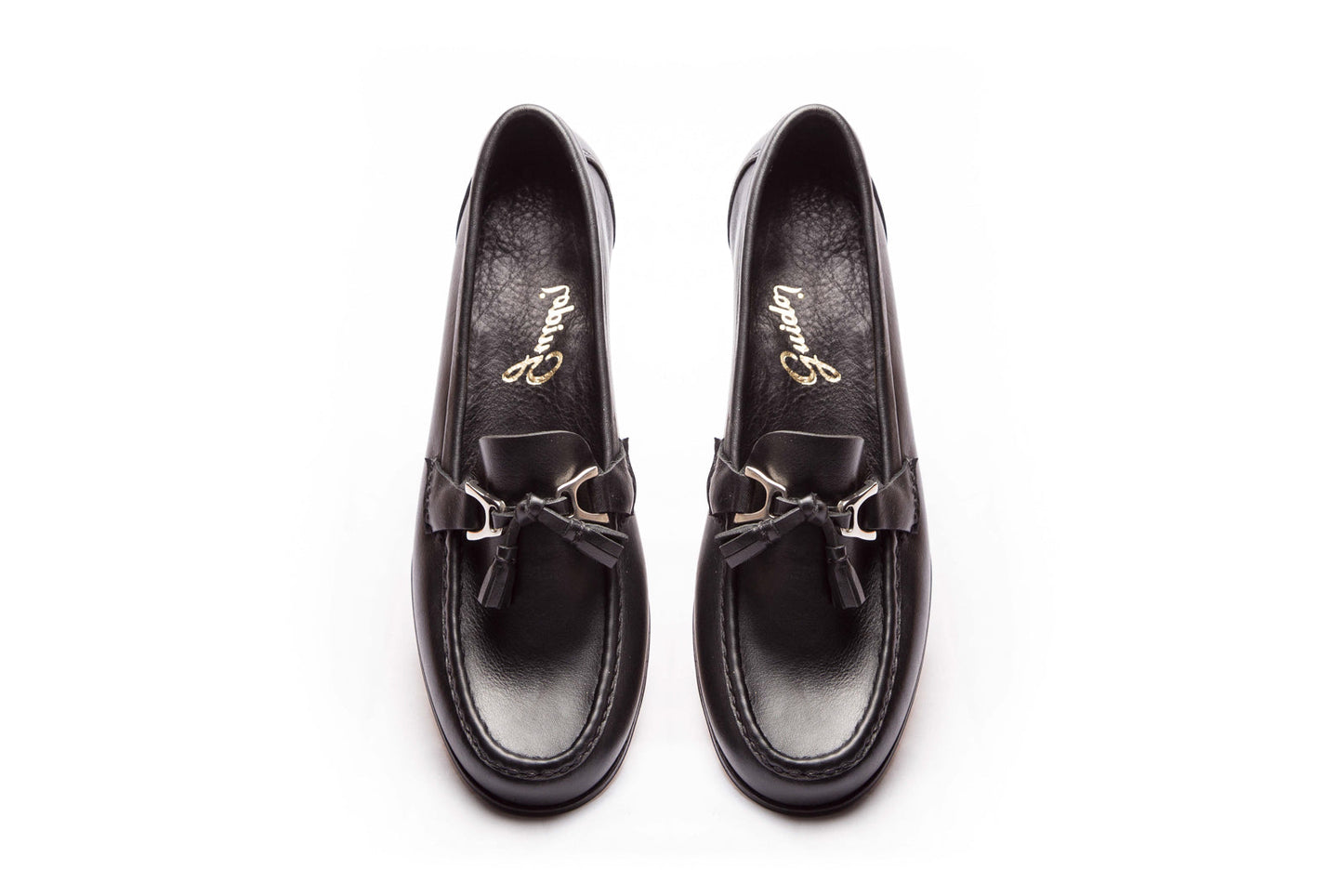 Mocasín 2819 con Estribo y Pompones Negro