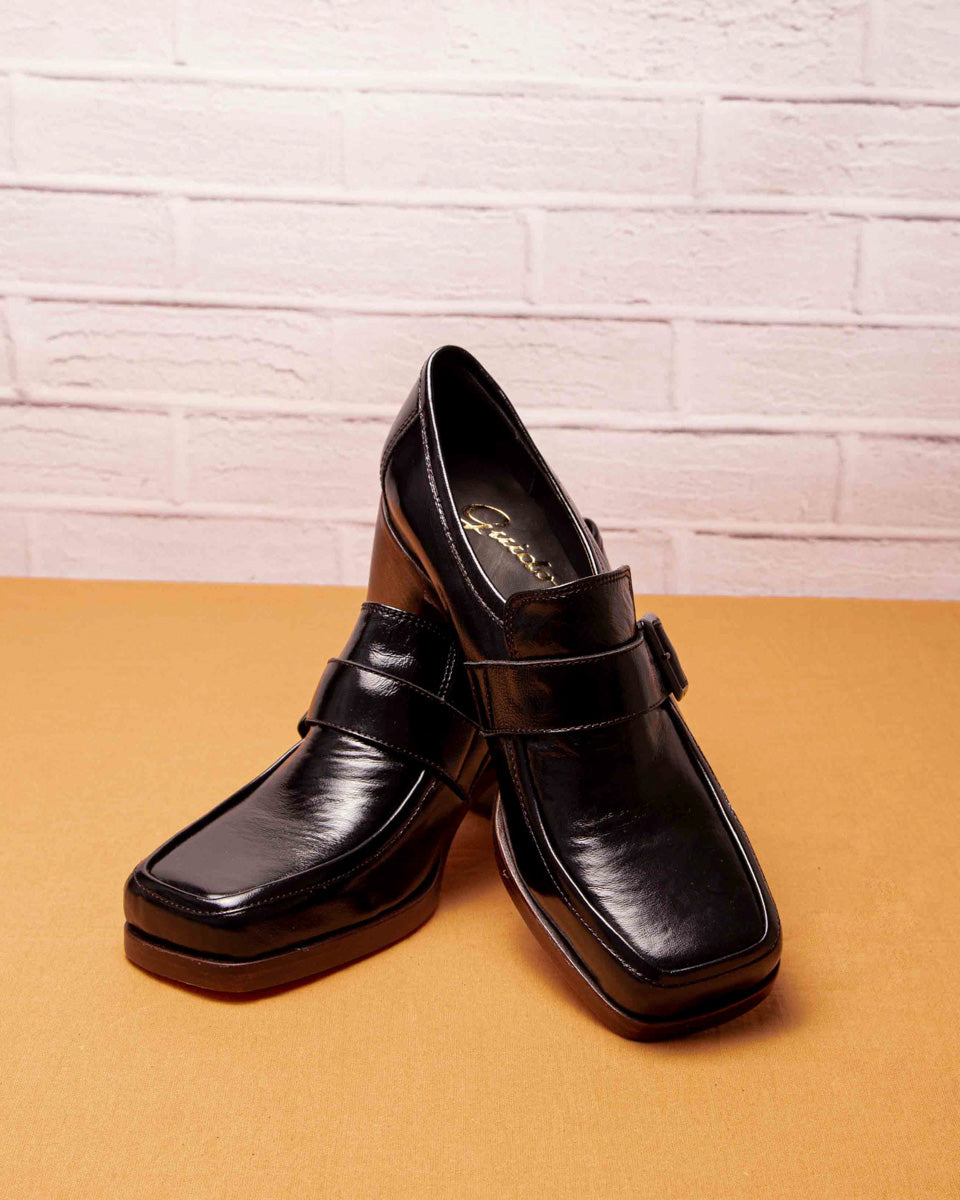 Mocasín Taco Frida 7456 Negro