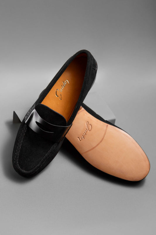 Mocasín Simple Suela 4218 Gamuza Negro