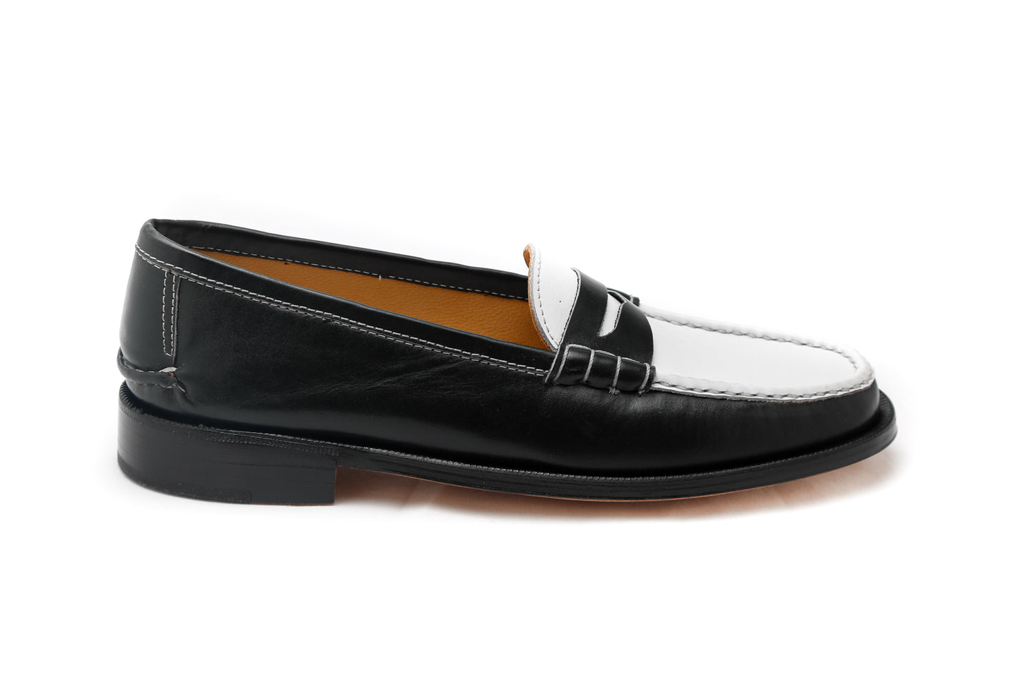 Mocasín 5379 Negro & Blanco