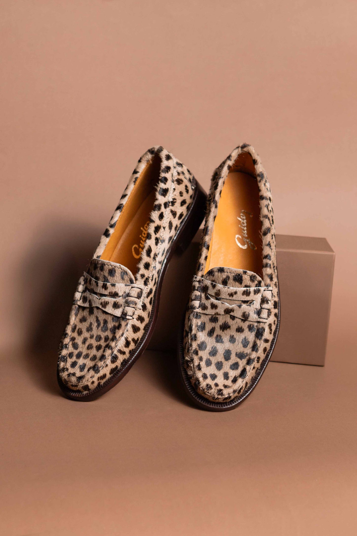 Mocasín 5379 Pelo Leopardo