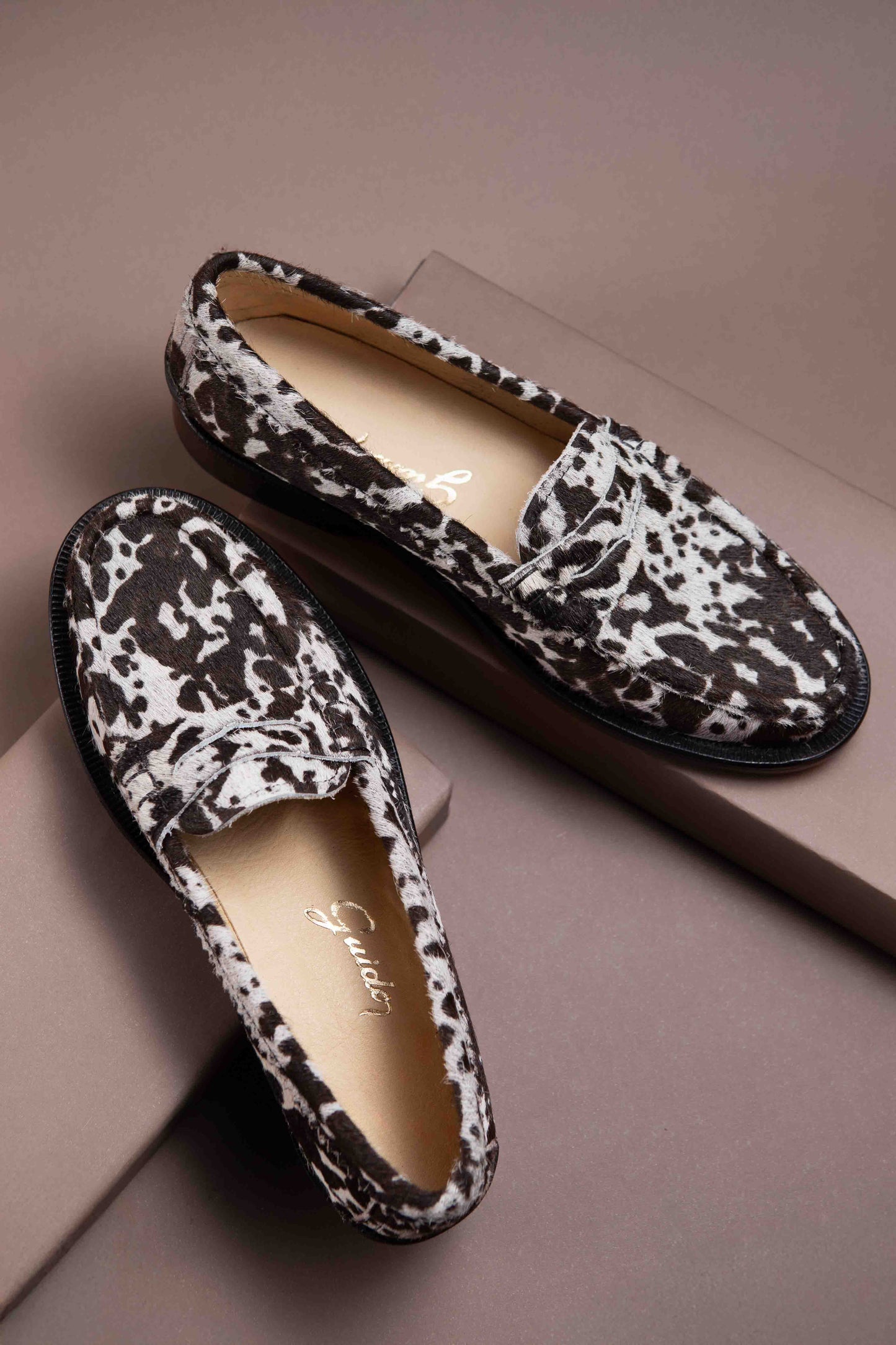 Mocasín 5379 Split Gris