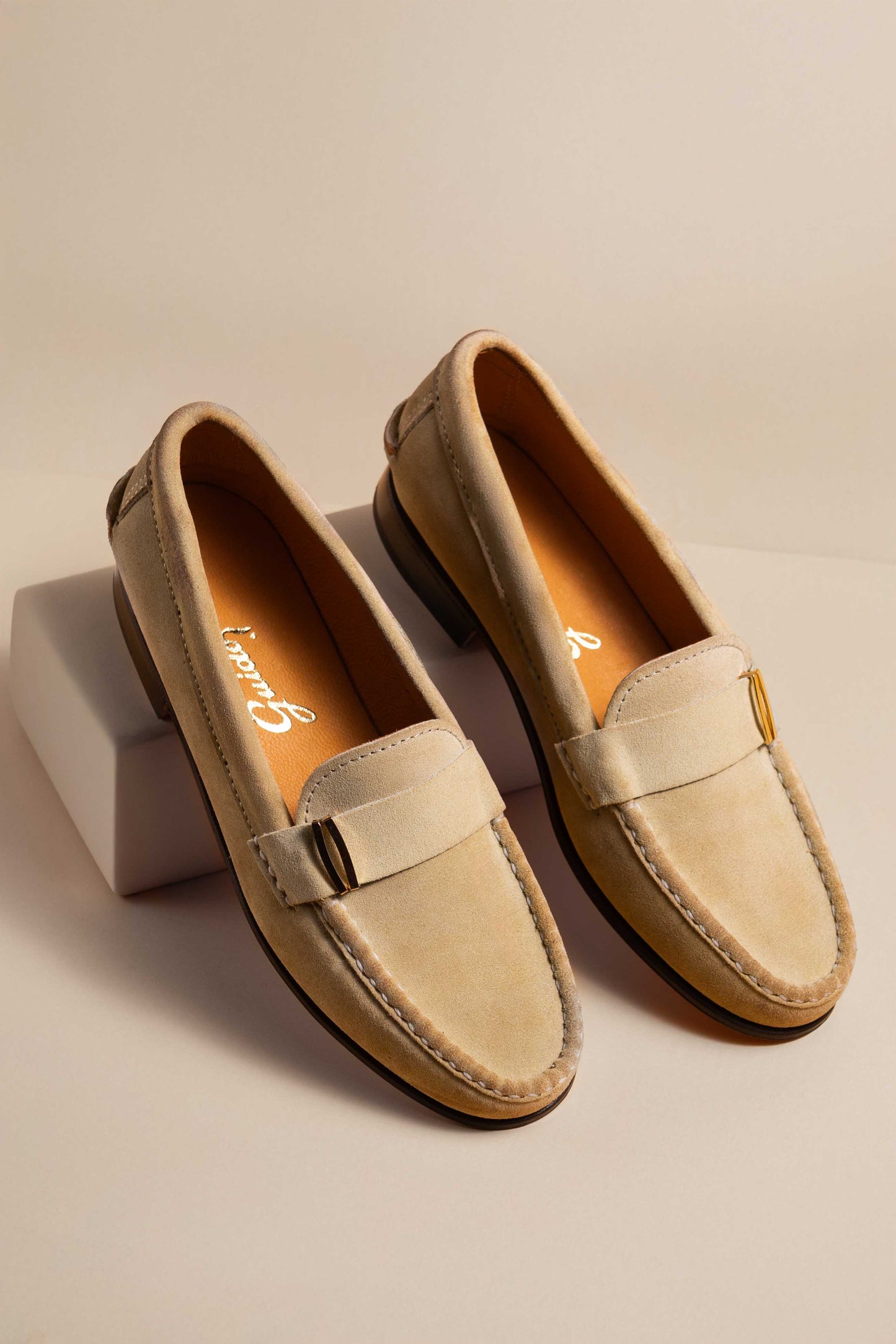 𝗣𝗥𝗘𝗩𝗘𝗡𝗧𝗔 - Mocasín Simple Suela 5333 Matcha