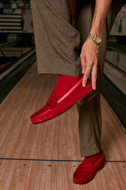 Mocasín Simple Suela con Vincha Triangular Gamuza Rojo