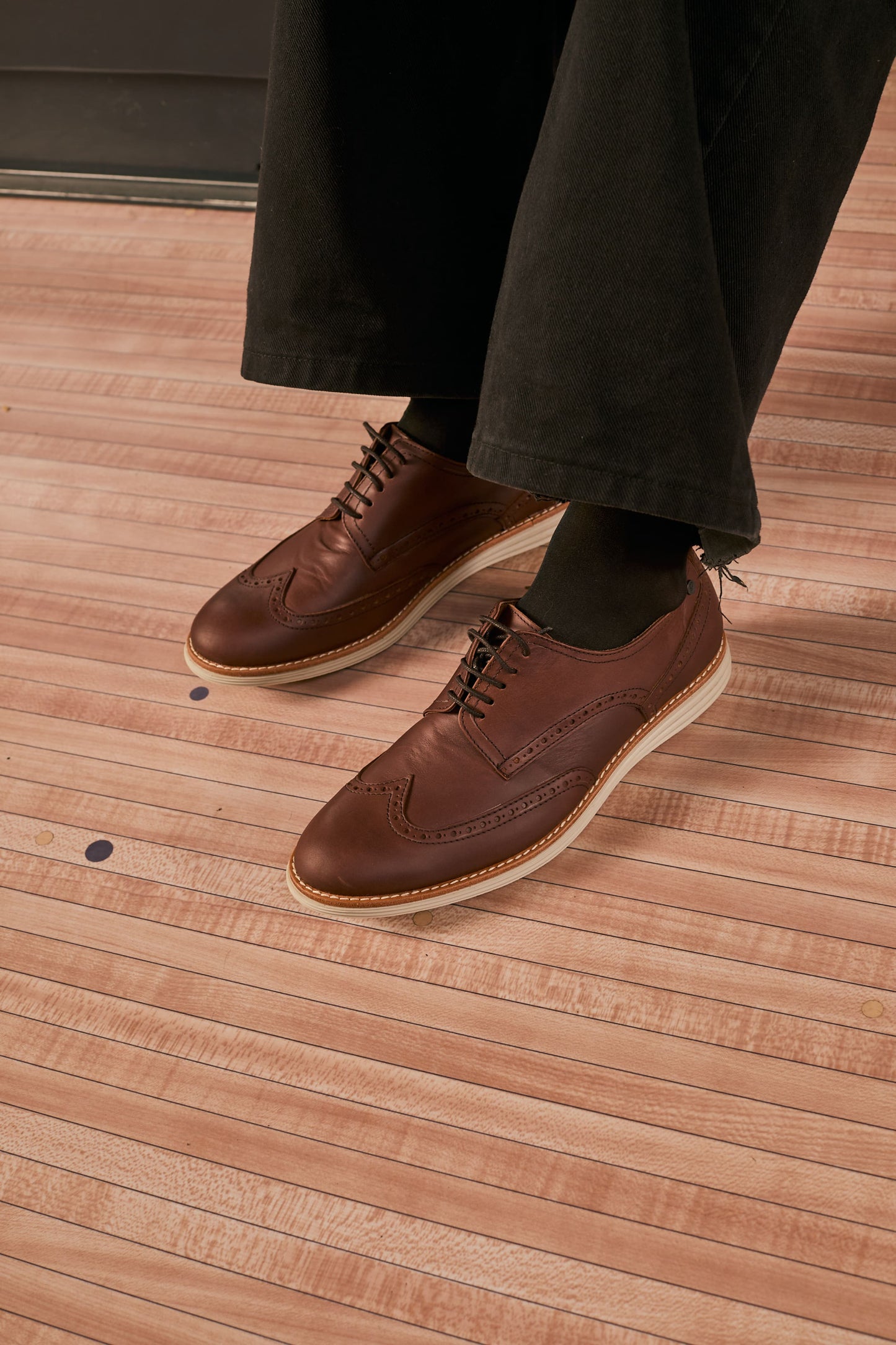 Derby Suela de Goma Picado 1023 Marrón