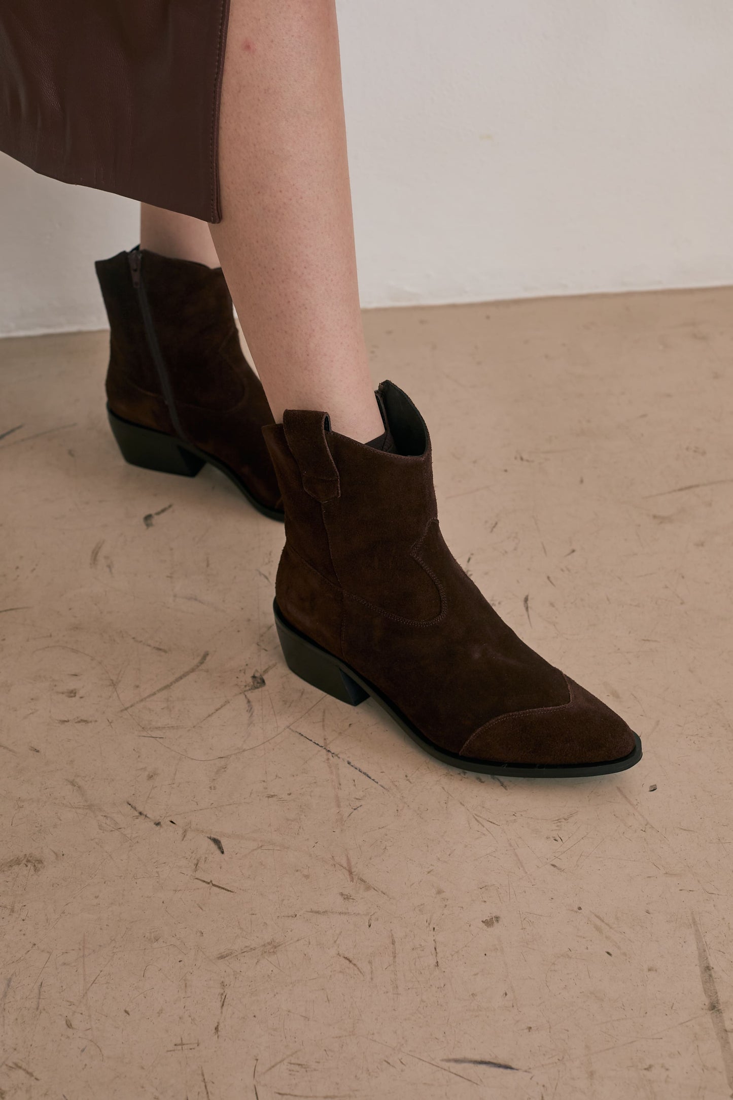 Bota Vittoria Gamuza Chocolate